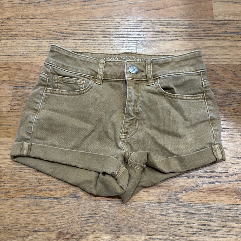 khaki american eagle high-rise shorties